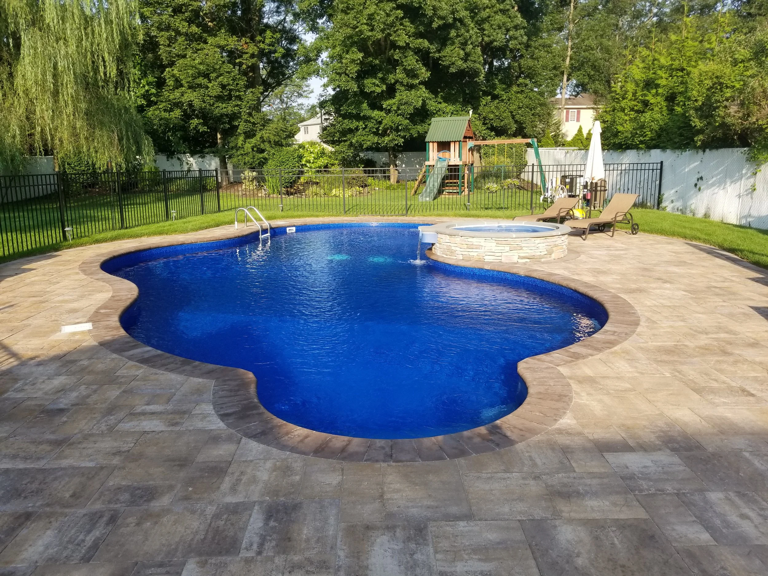 23X41 Aspen with Spill Over Spa
