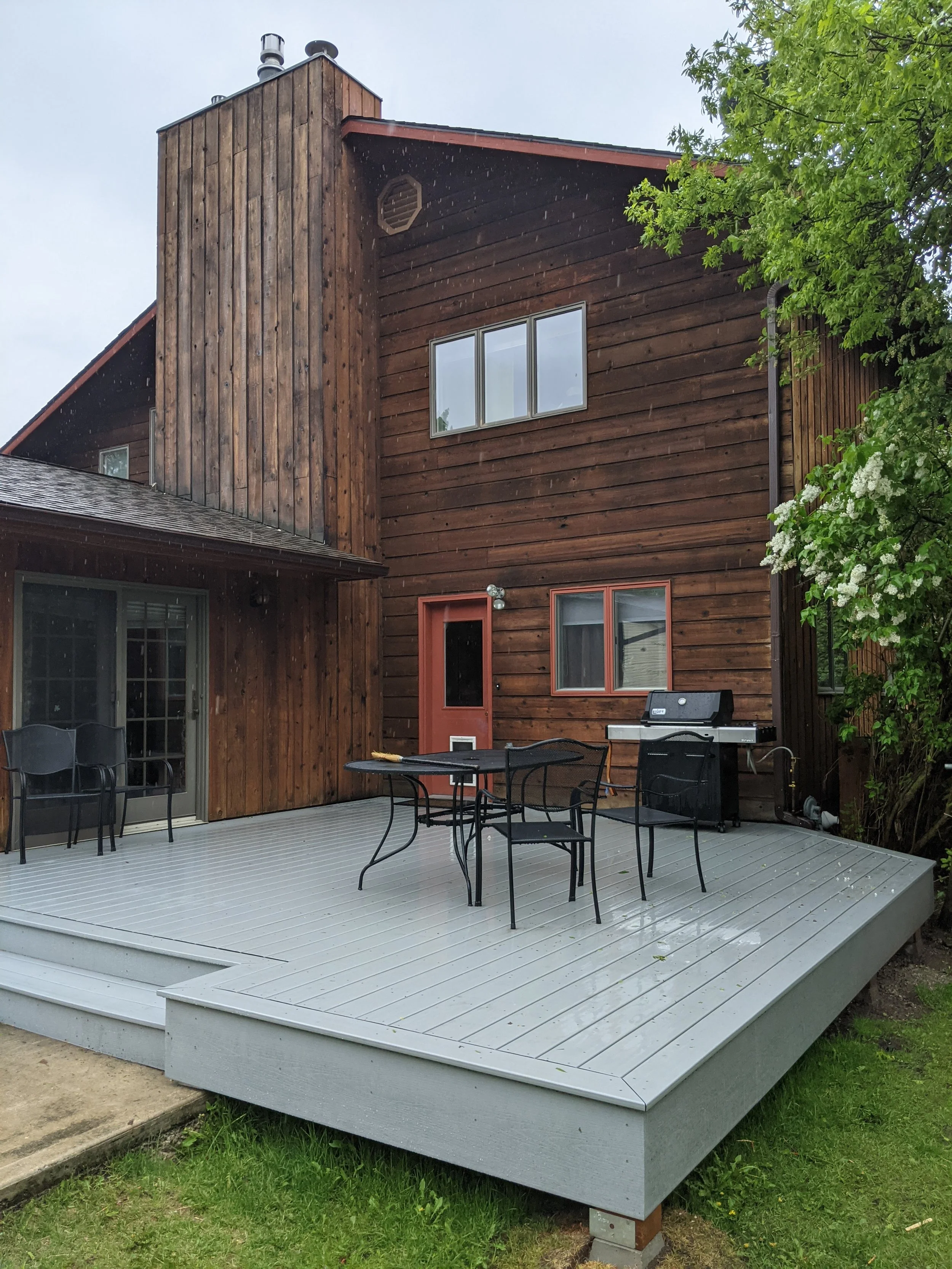 Deck_Sunset Ln_Back.jpg