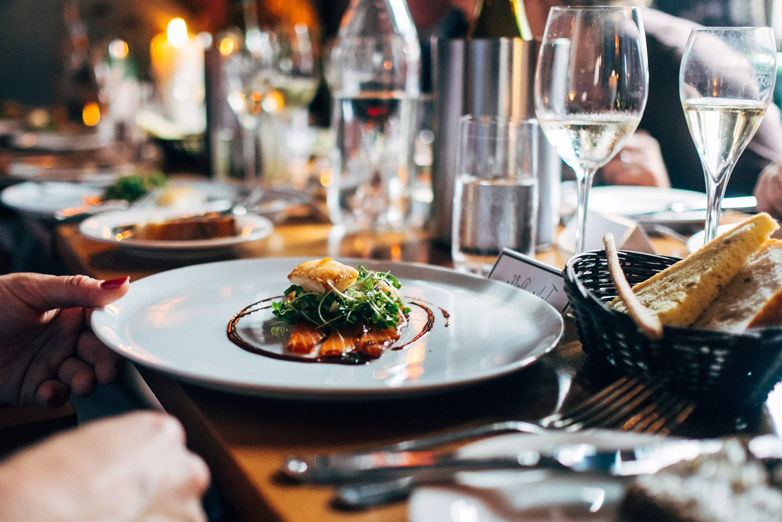 restaurant-food-plate.jpg