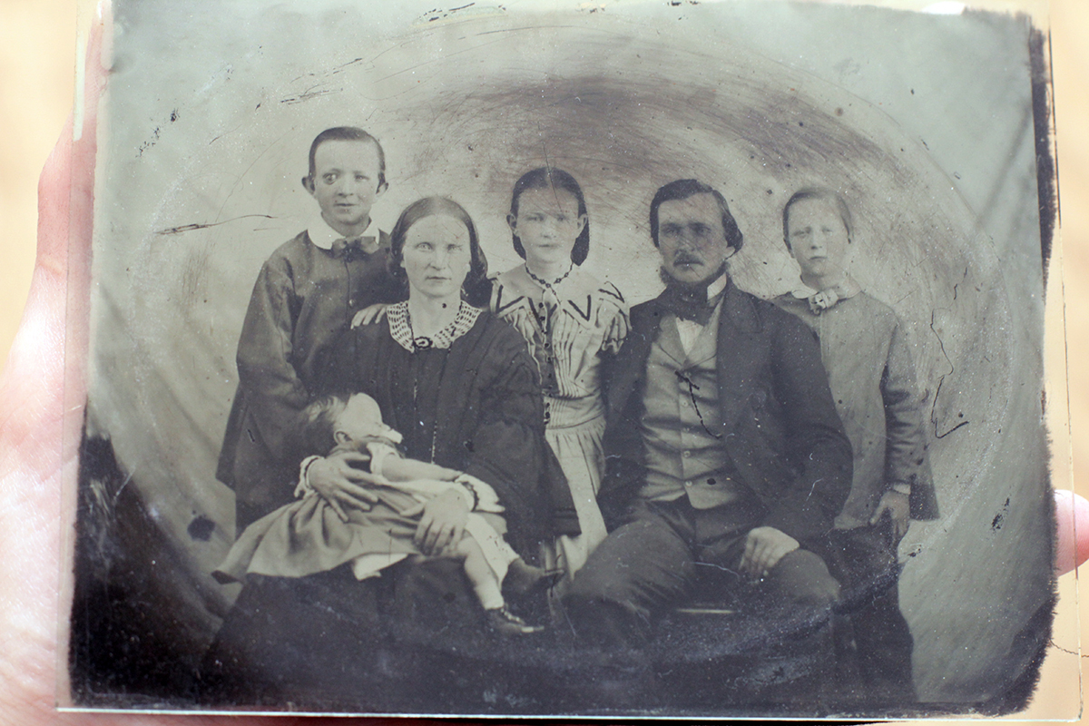 Every-Picture-Brooks-Family-Portrait-Positive.jpg