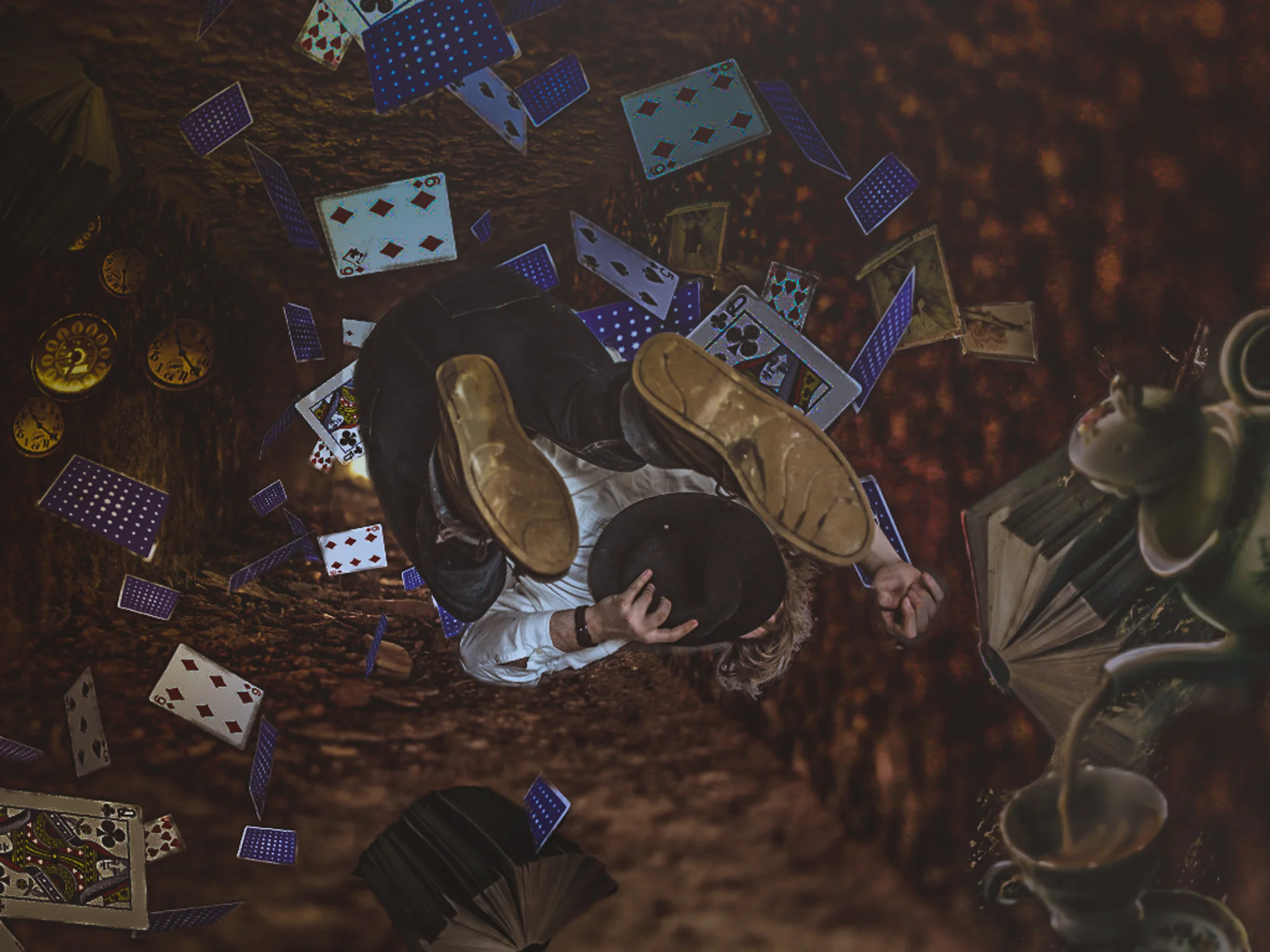 Down the Rabbit Hole / Alice in Wonderland 2018