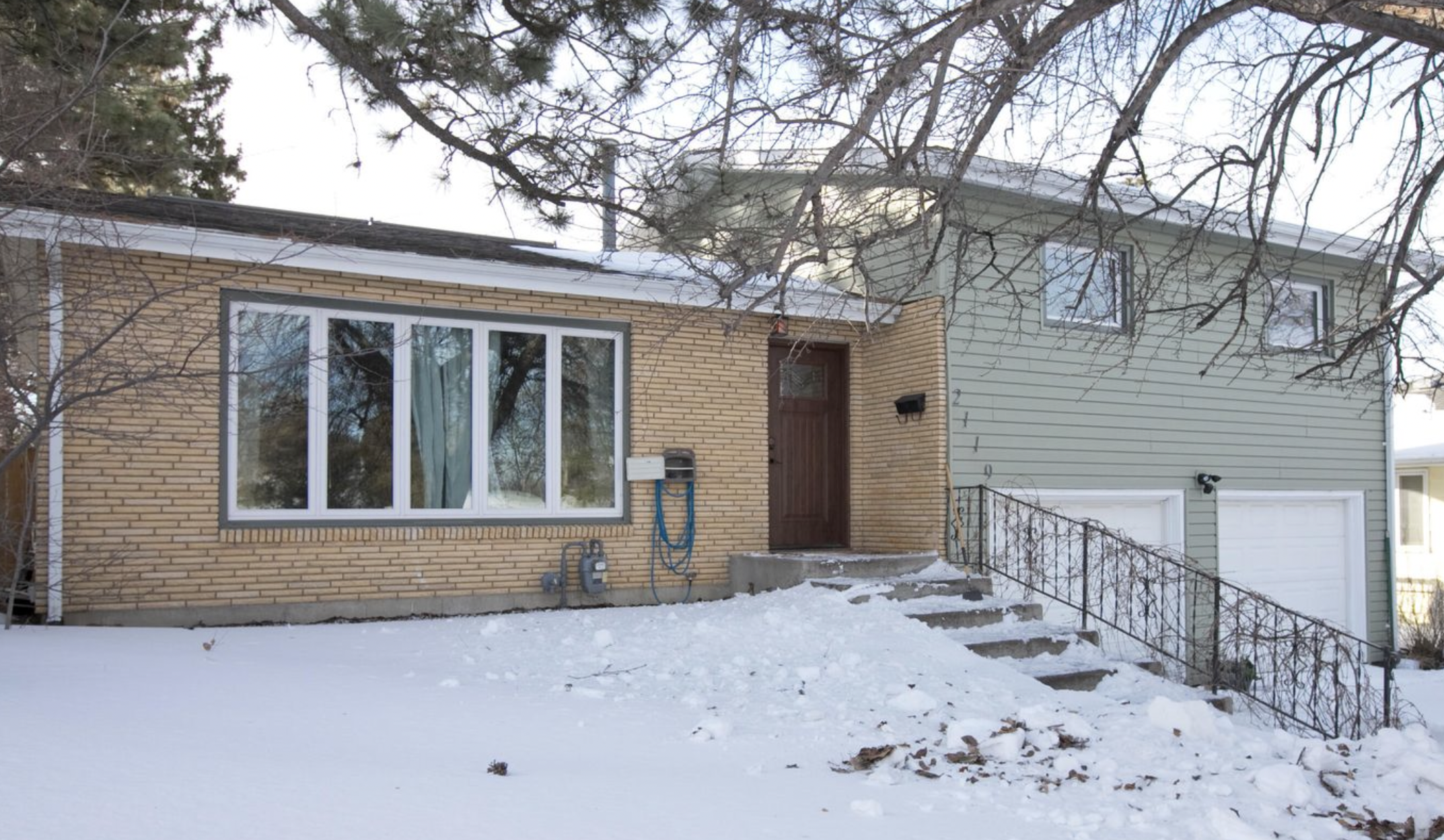2119 East Ave F