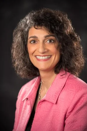 Anahaita Headshot.jpg