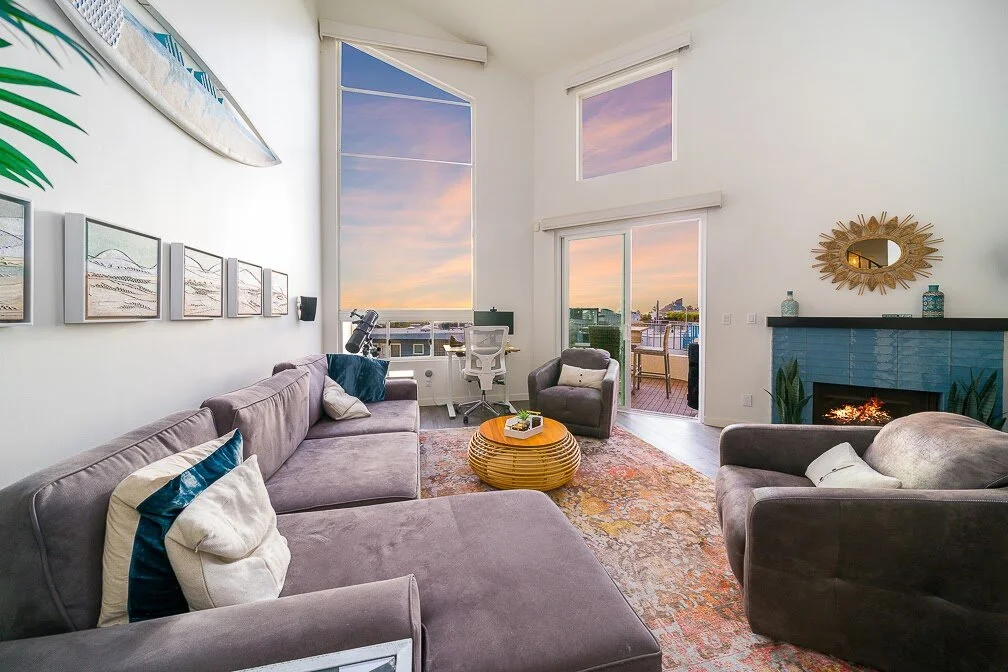 Living room ocean views.jpg