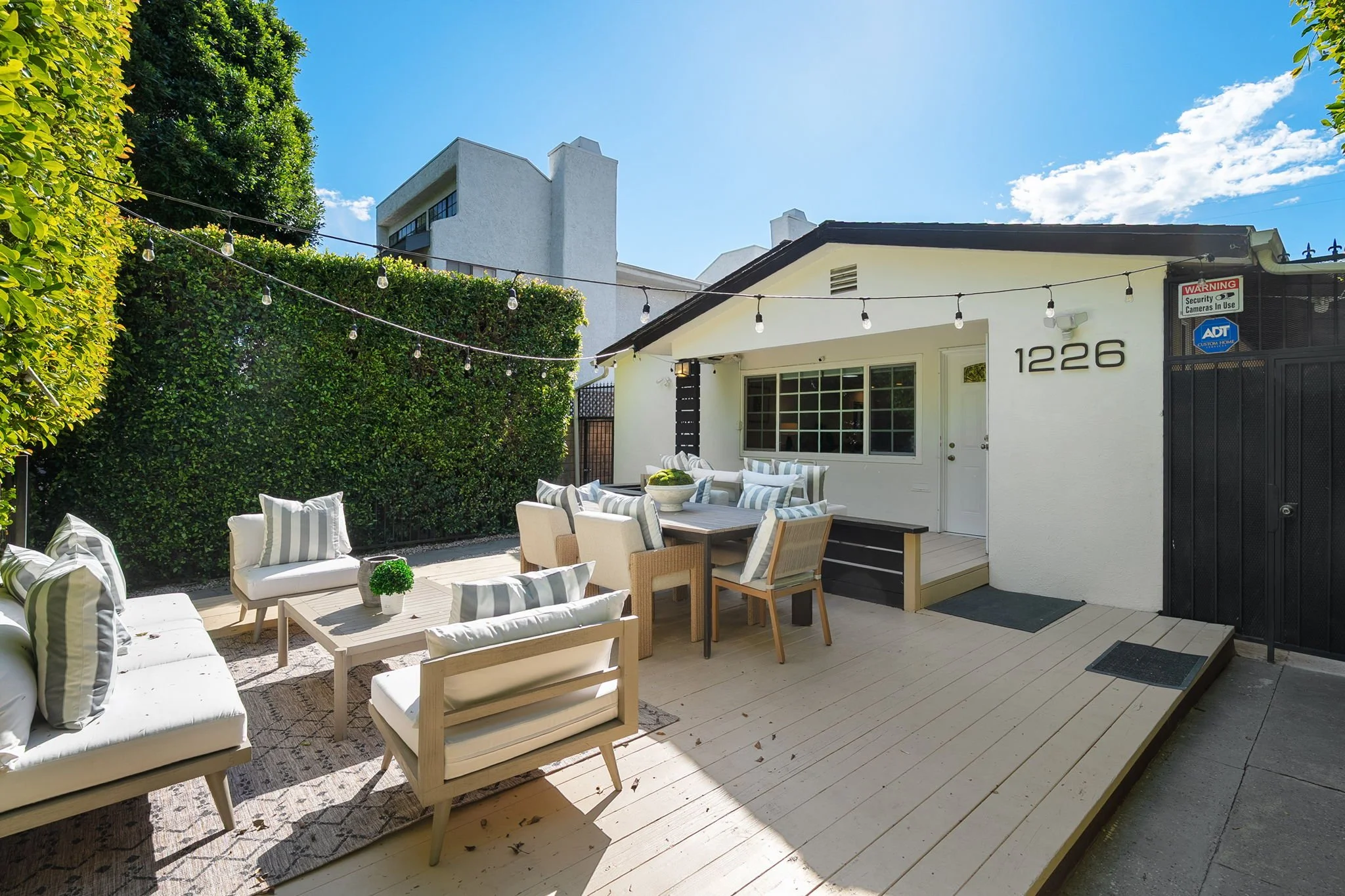 1226 Chelsea Avenue-2.jpg