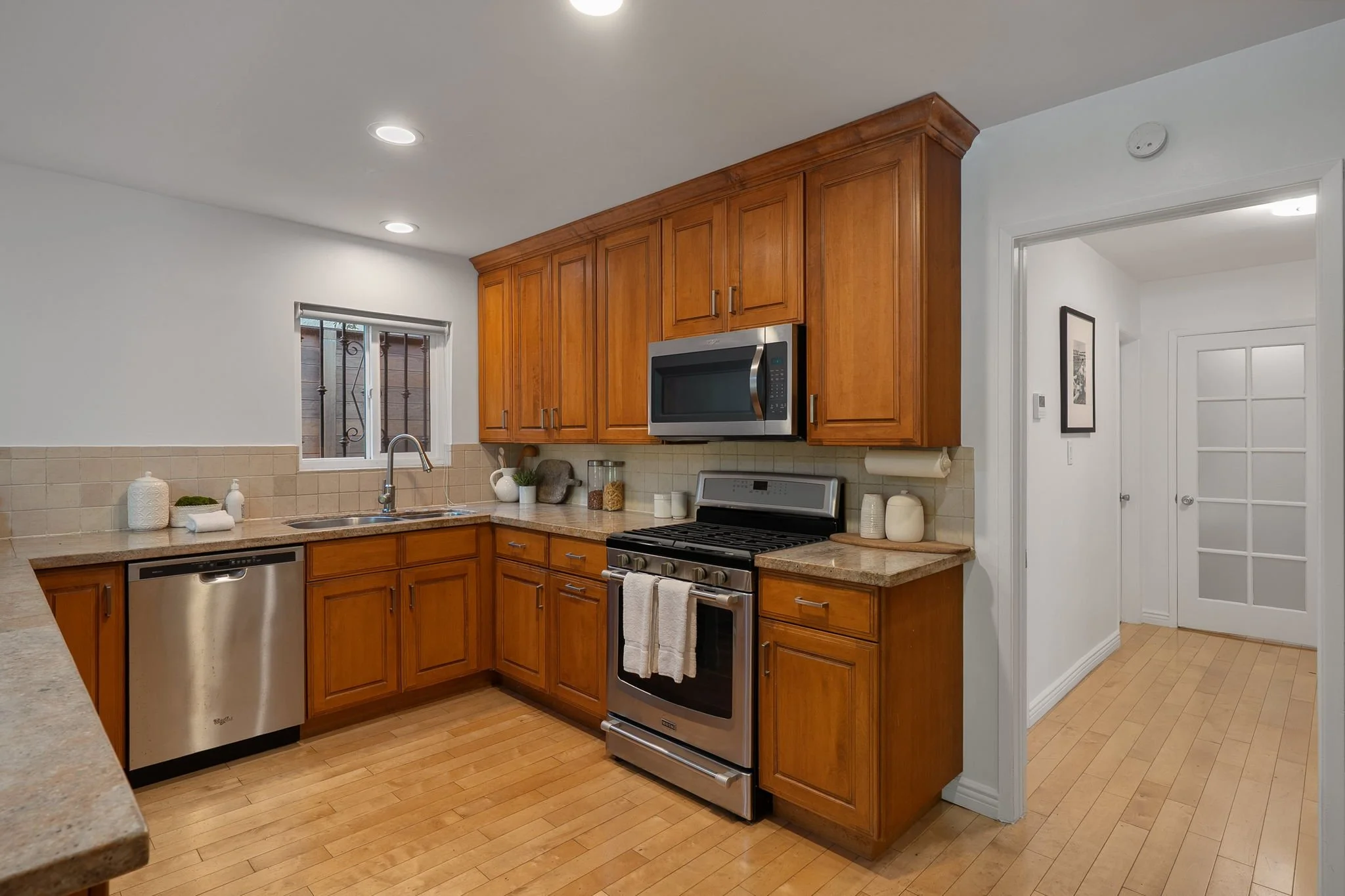 1226 Chelsea Avenue-22.jpg