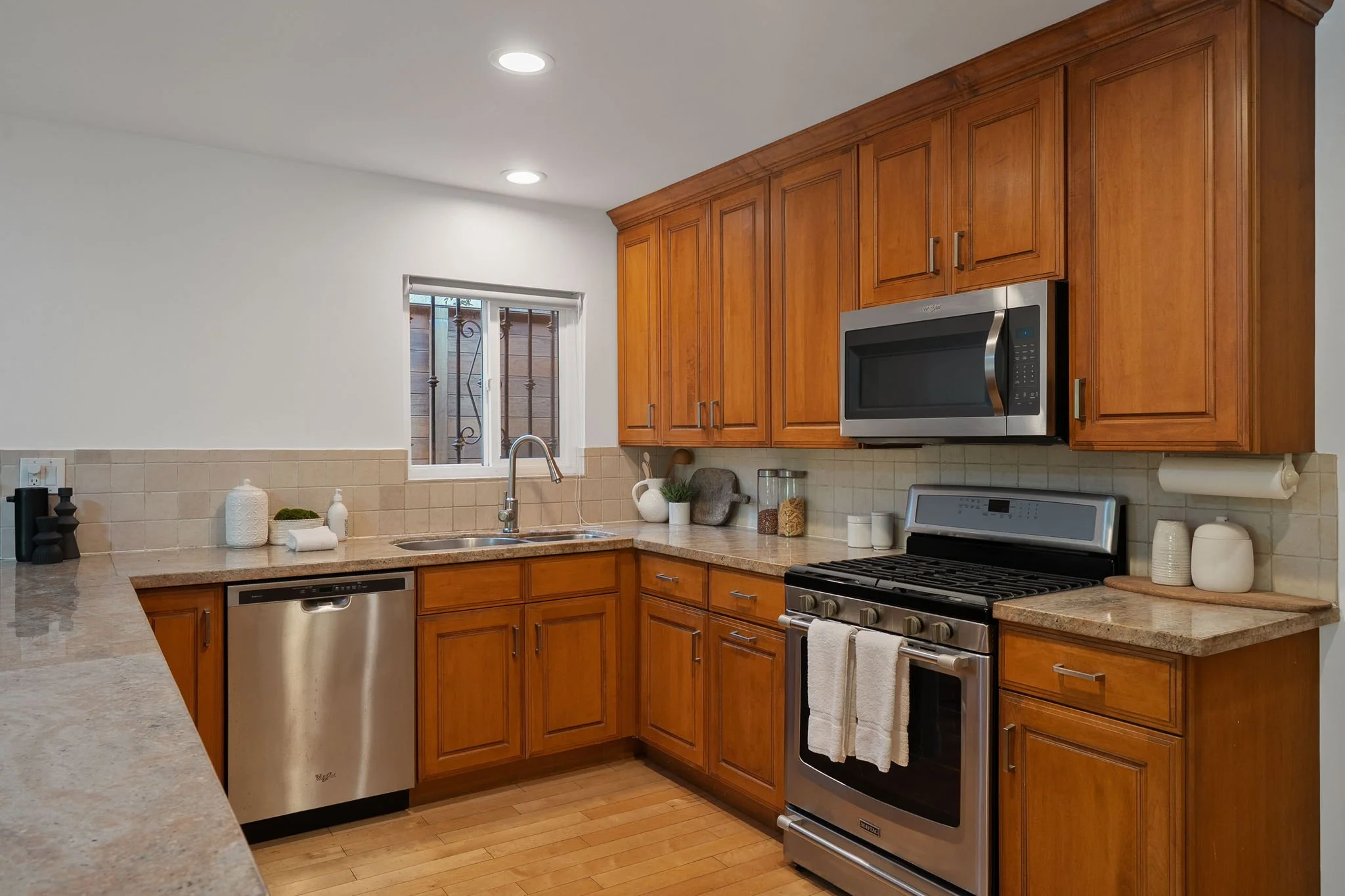 1226 Chelsea Avenue-23.jpg