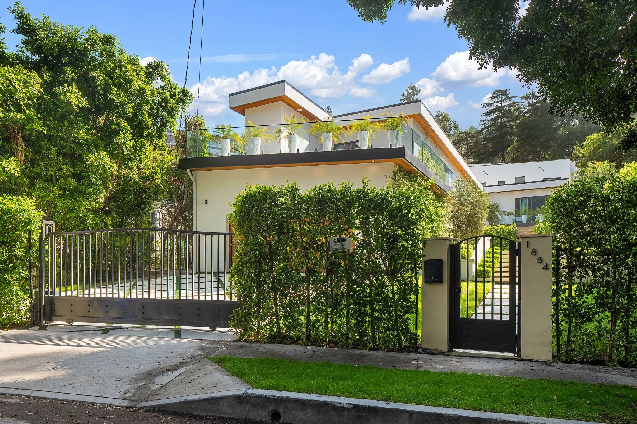 1884 Laurel Canyon Road-2.jpg