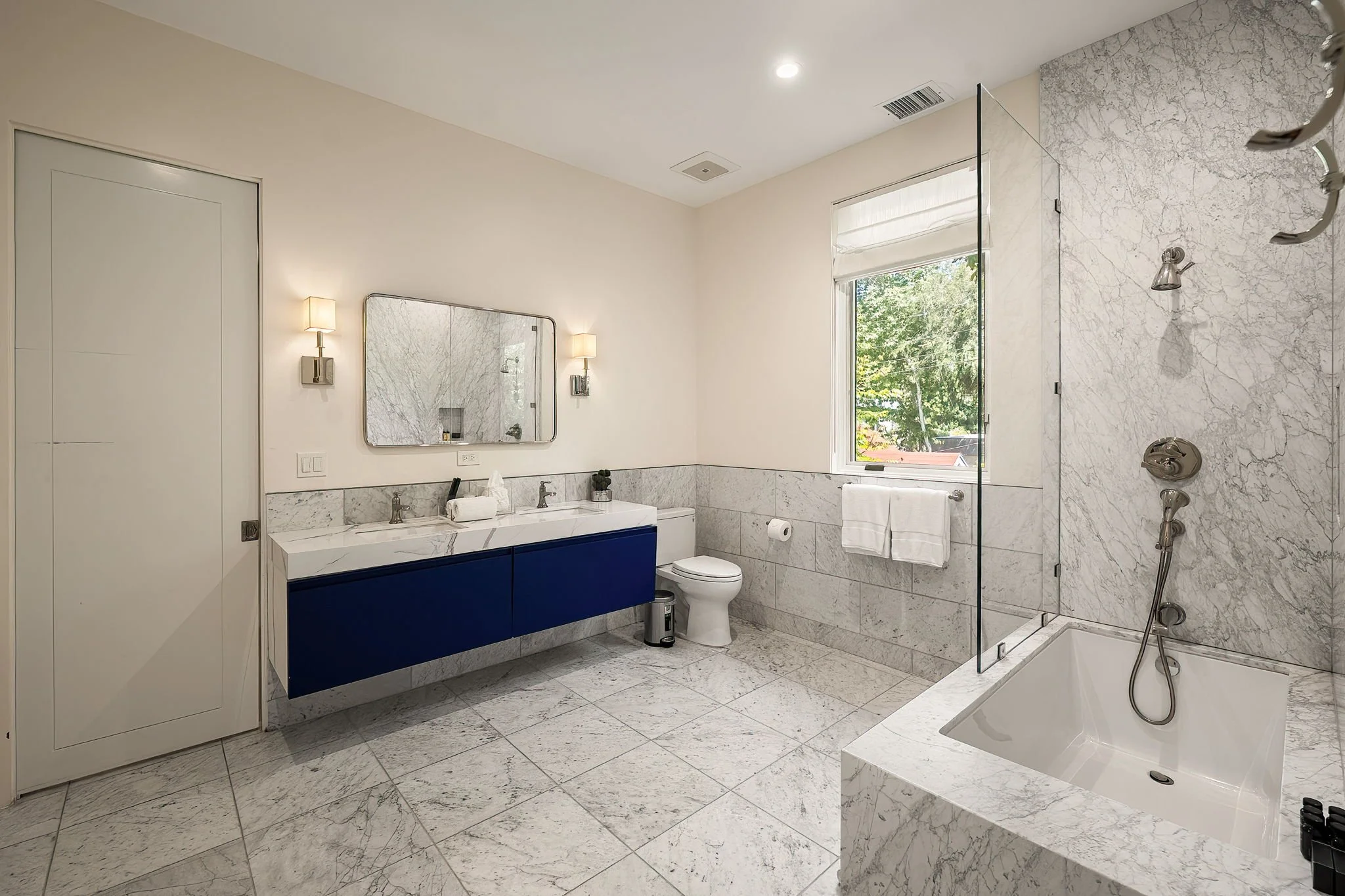 1884 Laurel Canyon Road-58.jpg