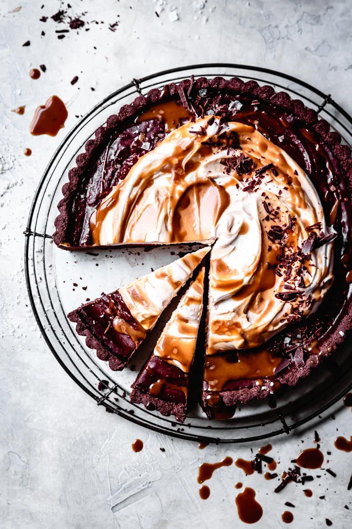 chocolate tart whole.jpg