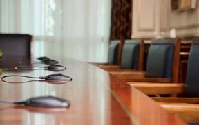 tabletop-microphone-for-HD-video-conference-rooms.jpg