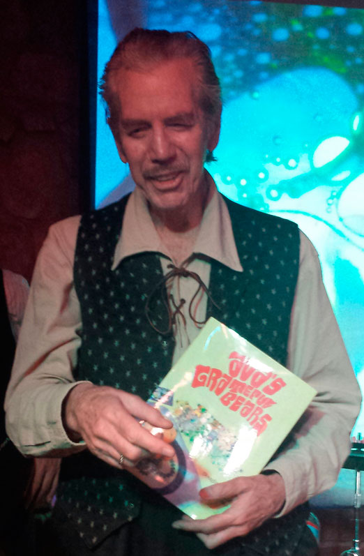 tom-hicks-bookpg.jpg