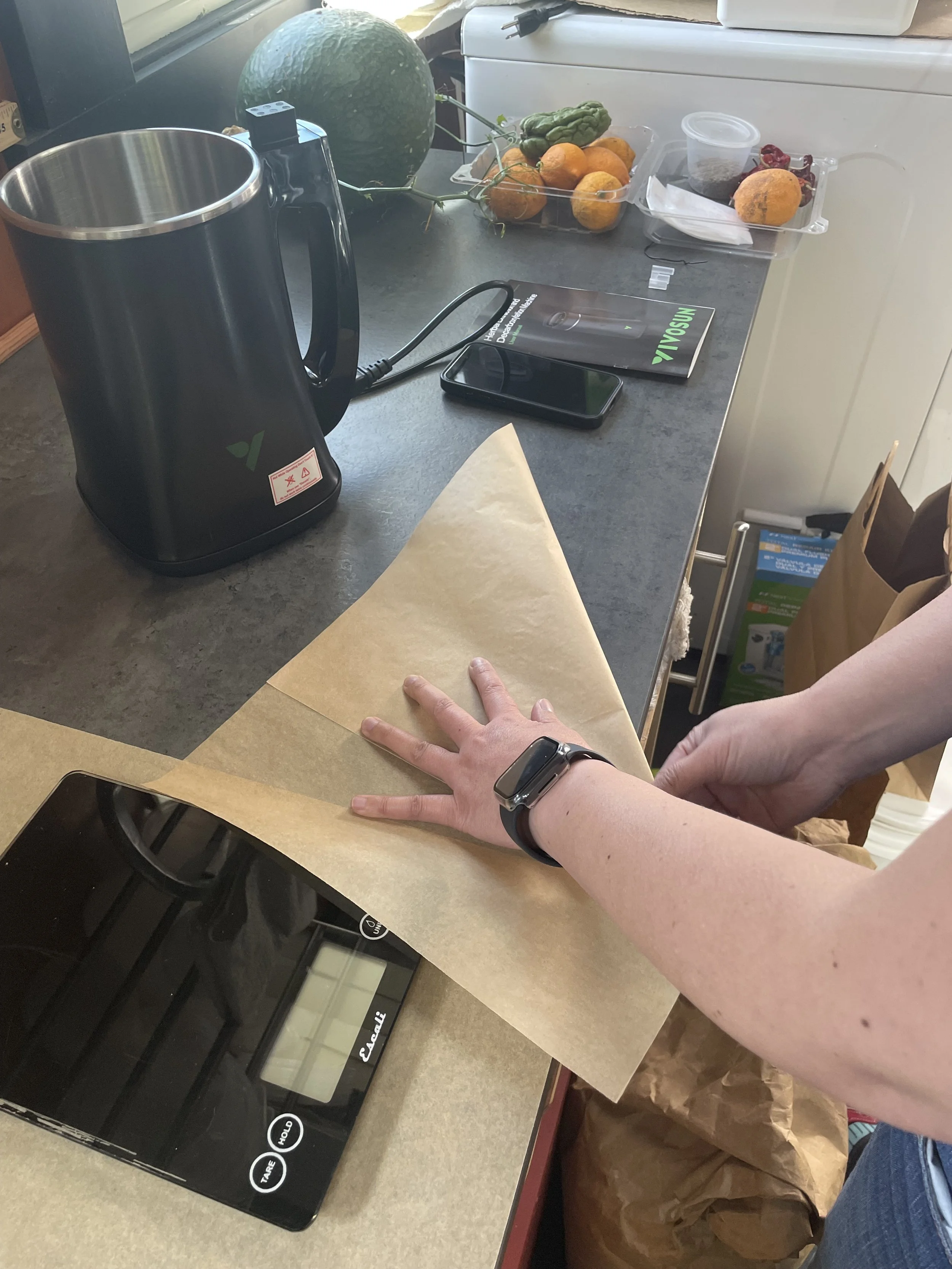 loading-vivosun-herbal-infuser-with-cannabis-flower