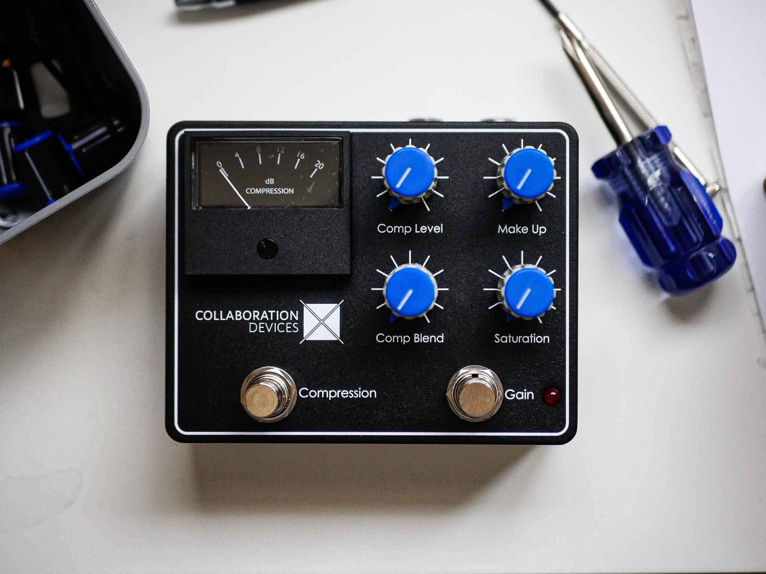 DFD681E4-4156-404B-8C21-  