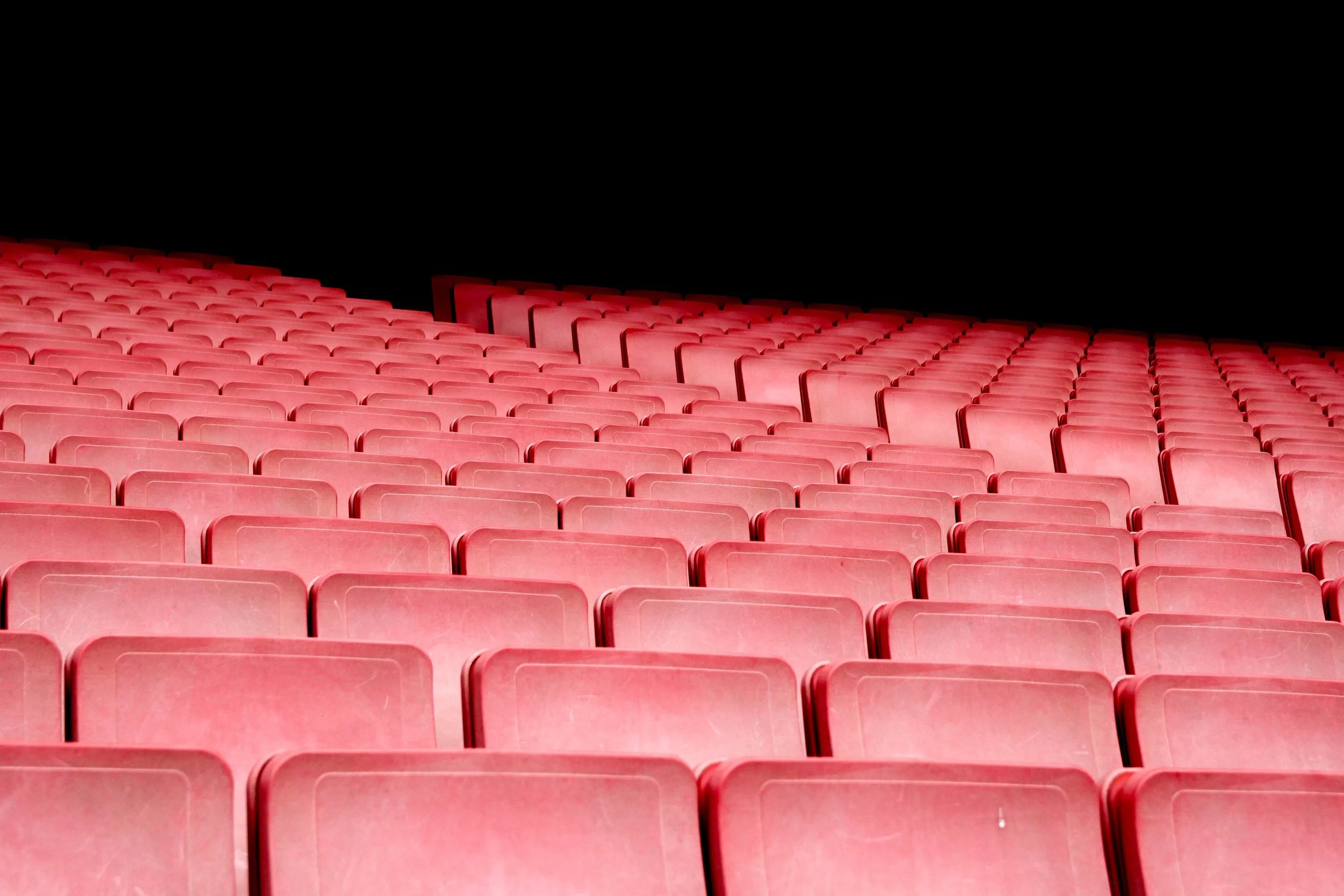 audience-auditorium-bleachers-391535.jpg