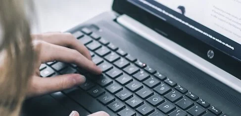 Email newsletters: start, improve, reap.