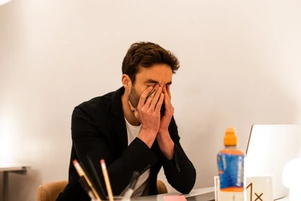 How to Help Your Reps Close More Sales (Hint: It’s Not Another Productivity Tool)