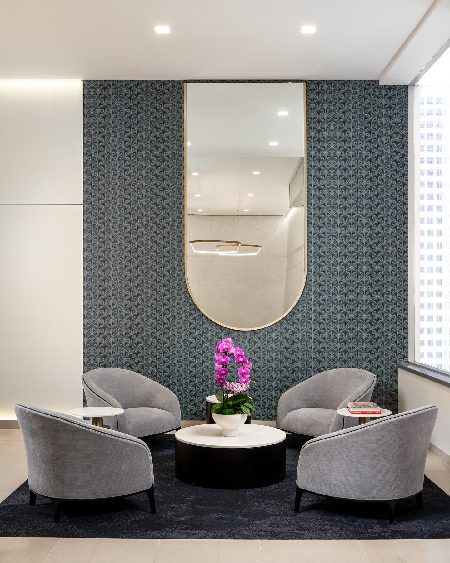 This iconic lobby in Downtown LA on Wilshire is finally complete! This remodel was led by our Design Principal, Katherine. 

We are so blessed to be working with this landlord for several years and all the projects we have in the works.