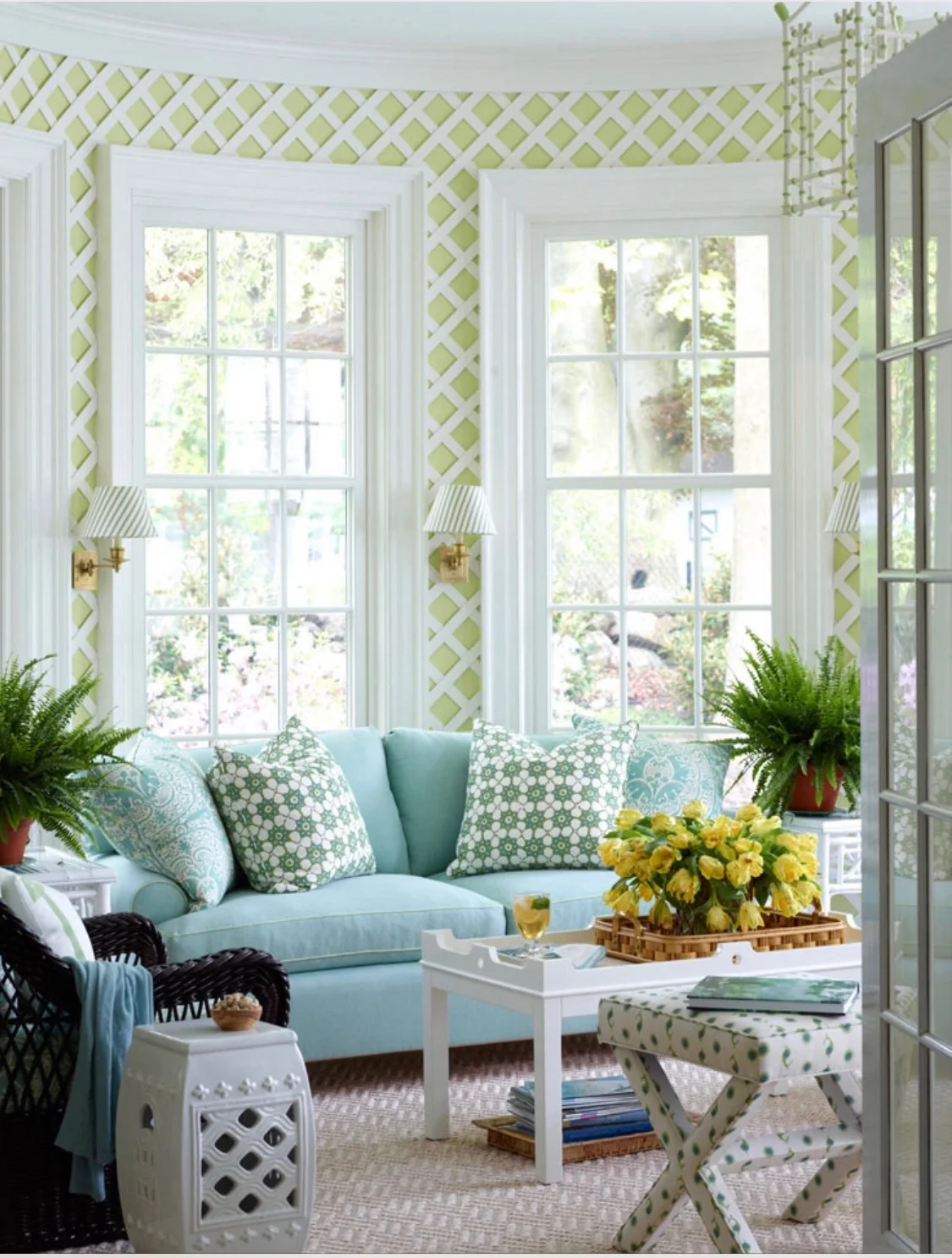 This gorgeous image via Ashley Whittaker Design was the inspiration for my lattice built-ins.