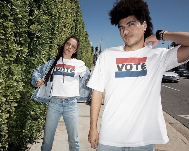 Get registered to vote! November 6th is the day for midterm elections. ❤️💙❤️💙 #rockthevote #levis #slaneclothing
