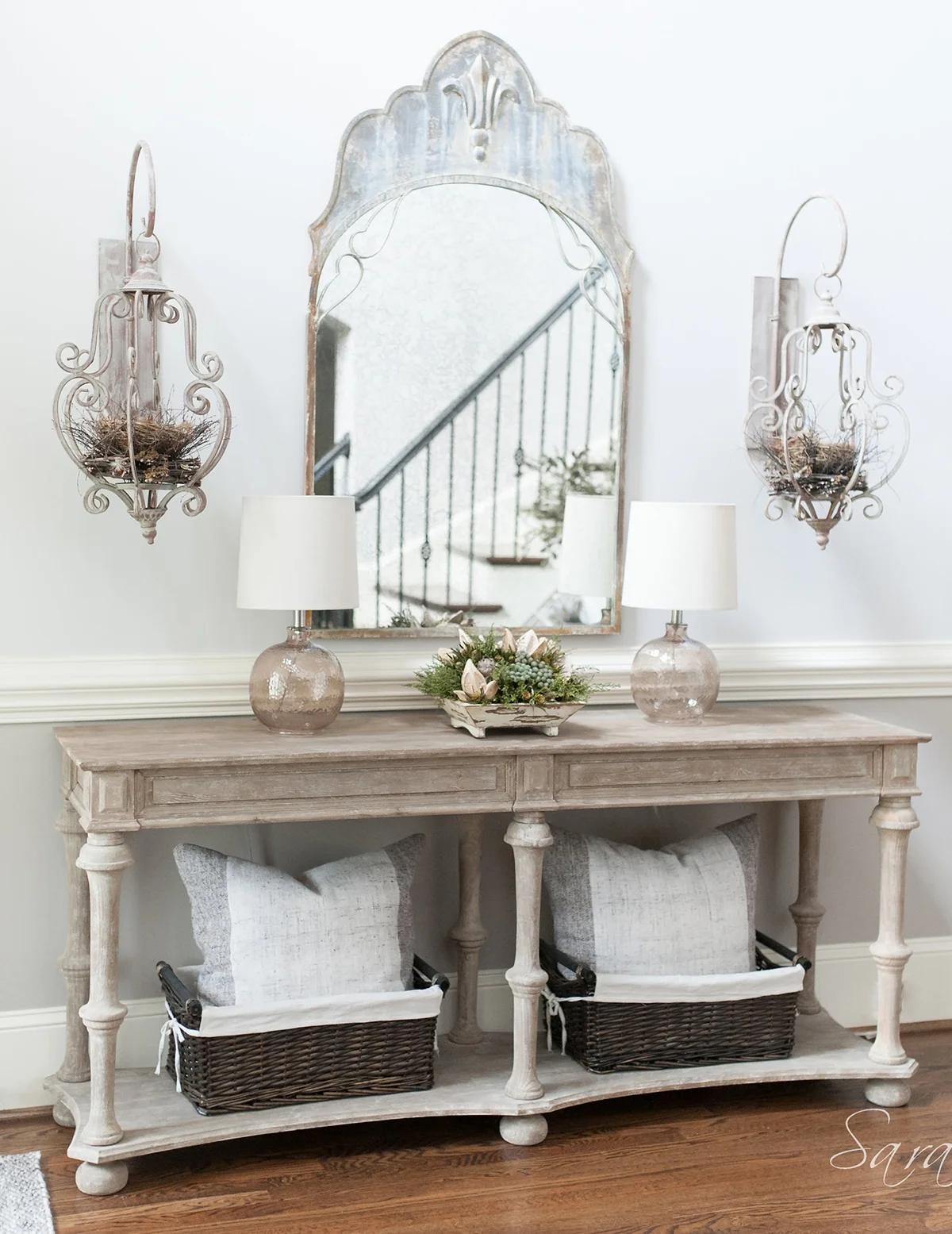 front-entry-interior-design-rustic-farmhouse.jpg