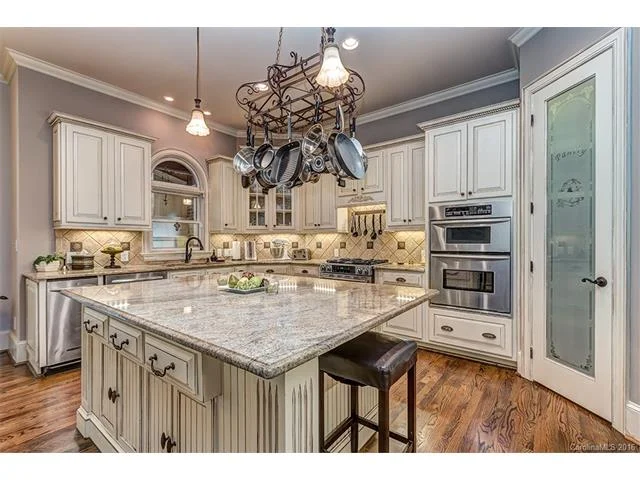 Kitchen Makeover Before