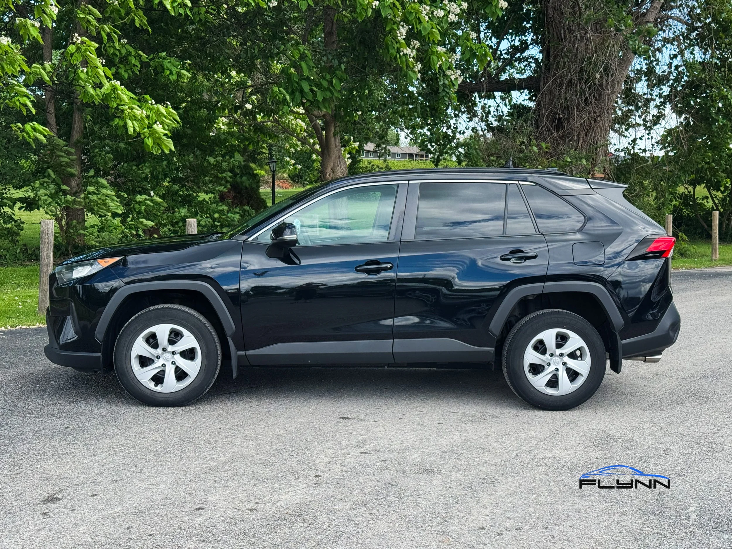 2019-Toyota-RAV4-LE-flynn-automotive-24.jpg