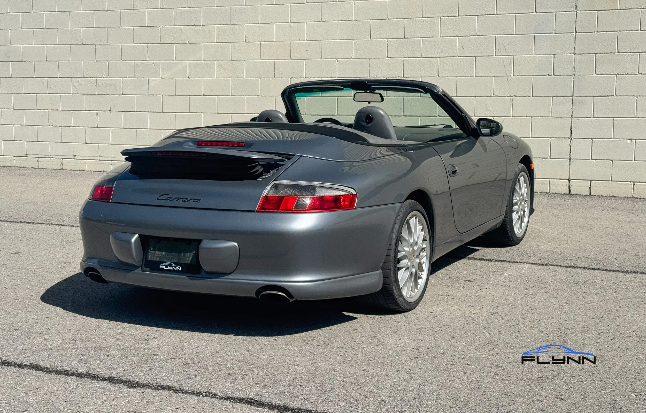 2004-PORSCHE-911-CONVERTIBLE-FLYNN-AUTOMOTIVE-21.jpg