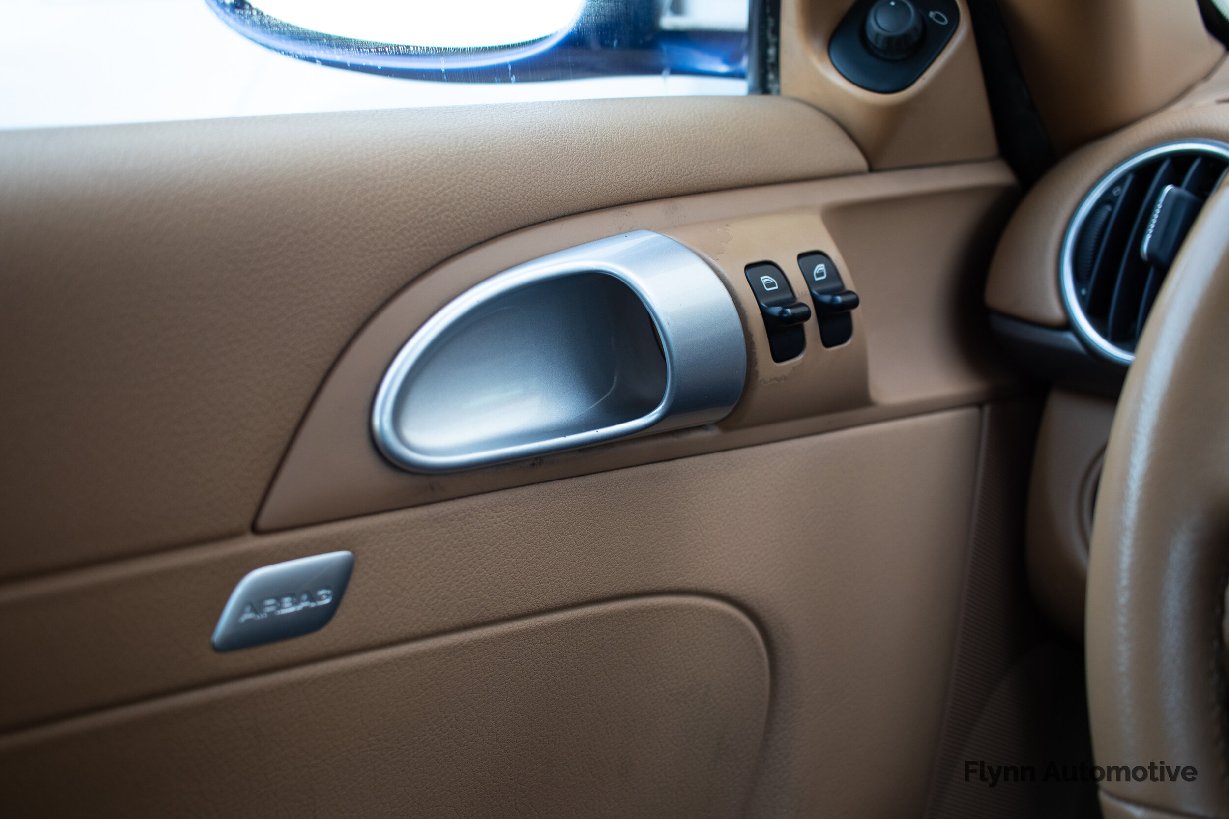 2007-Porsche-Cayman-Coupe-Manual-Flynn-Automotive-05.jpg