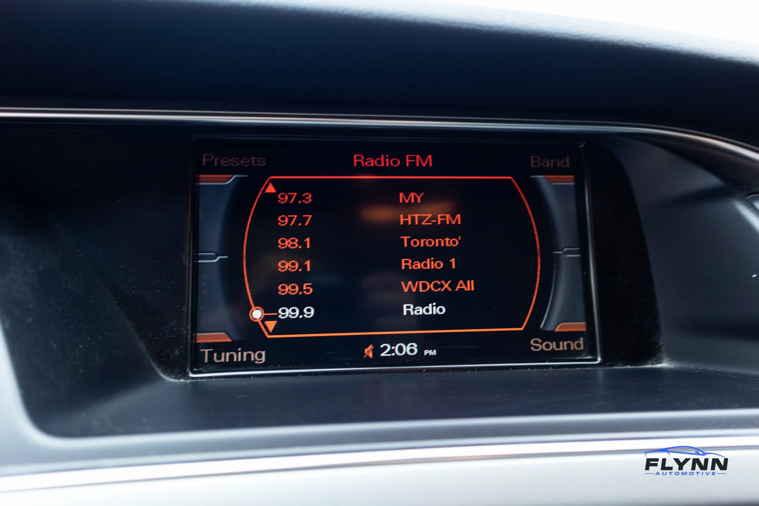 2009-Audi-A5-3.2L-V6-Quattro-Flynn-Automotive-42.jpg