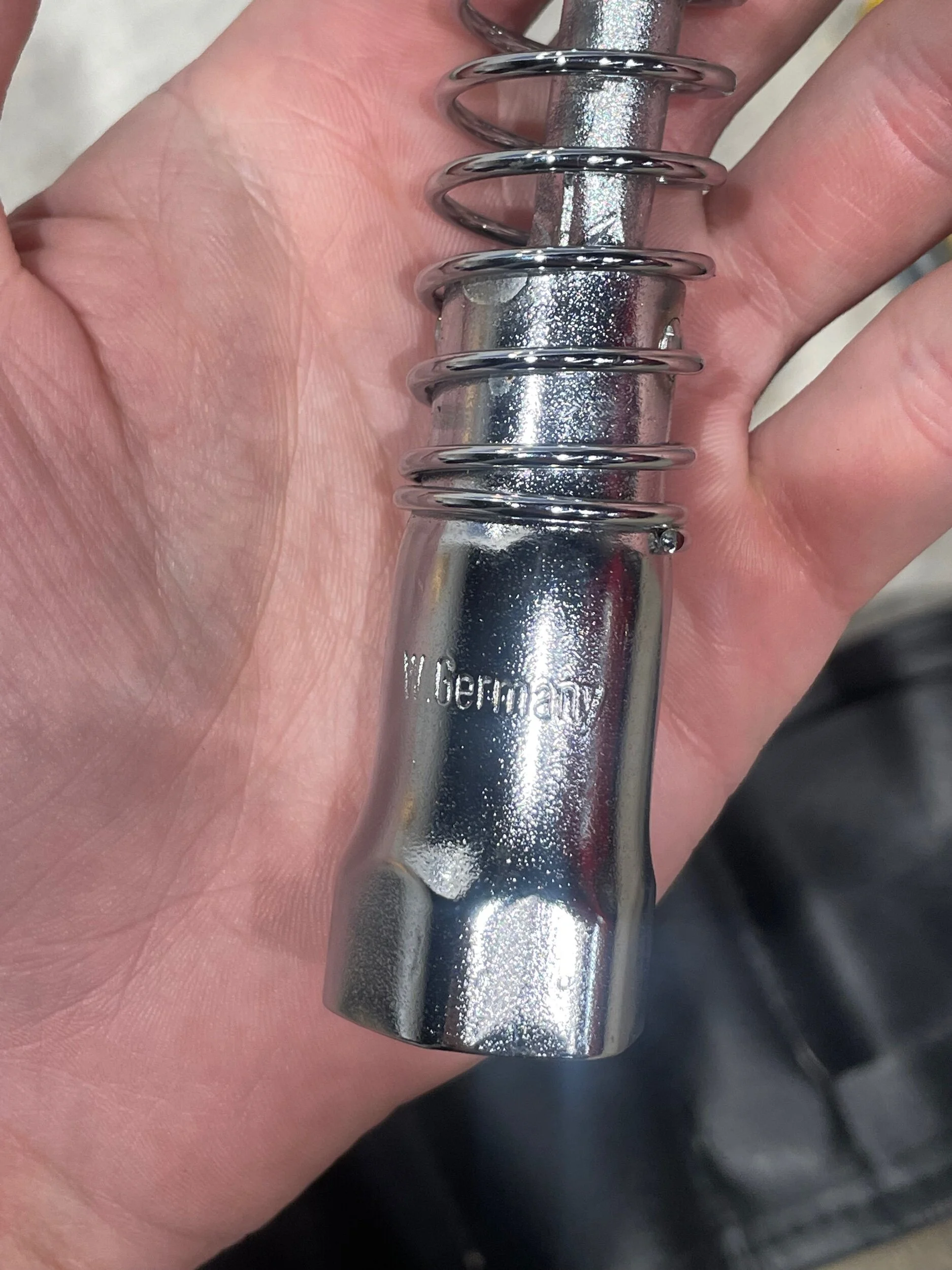 5ACC71F5-97EA-439A-B1C5-3A2375F22DF0