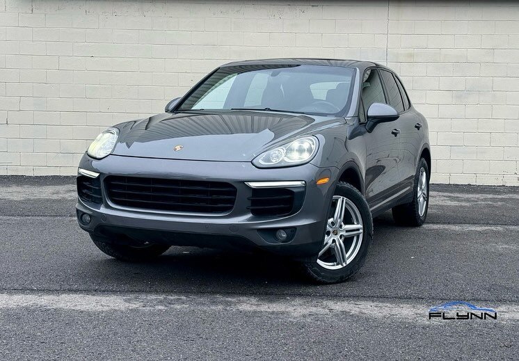 2016 Porsche Cayenne &bull; $30,990 + HST &bull; 122,000KMS &bull;  Message us to book an appointment to come and see it!