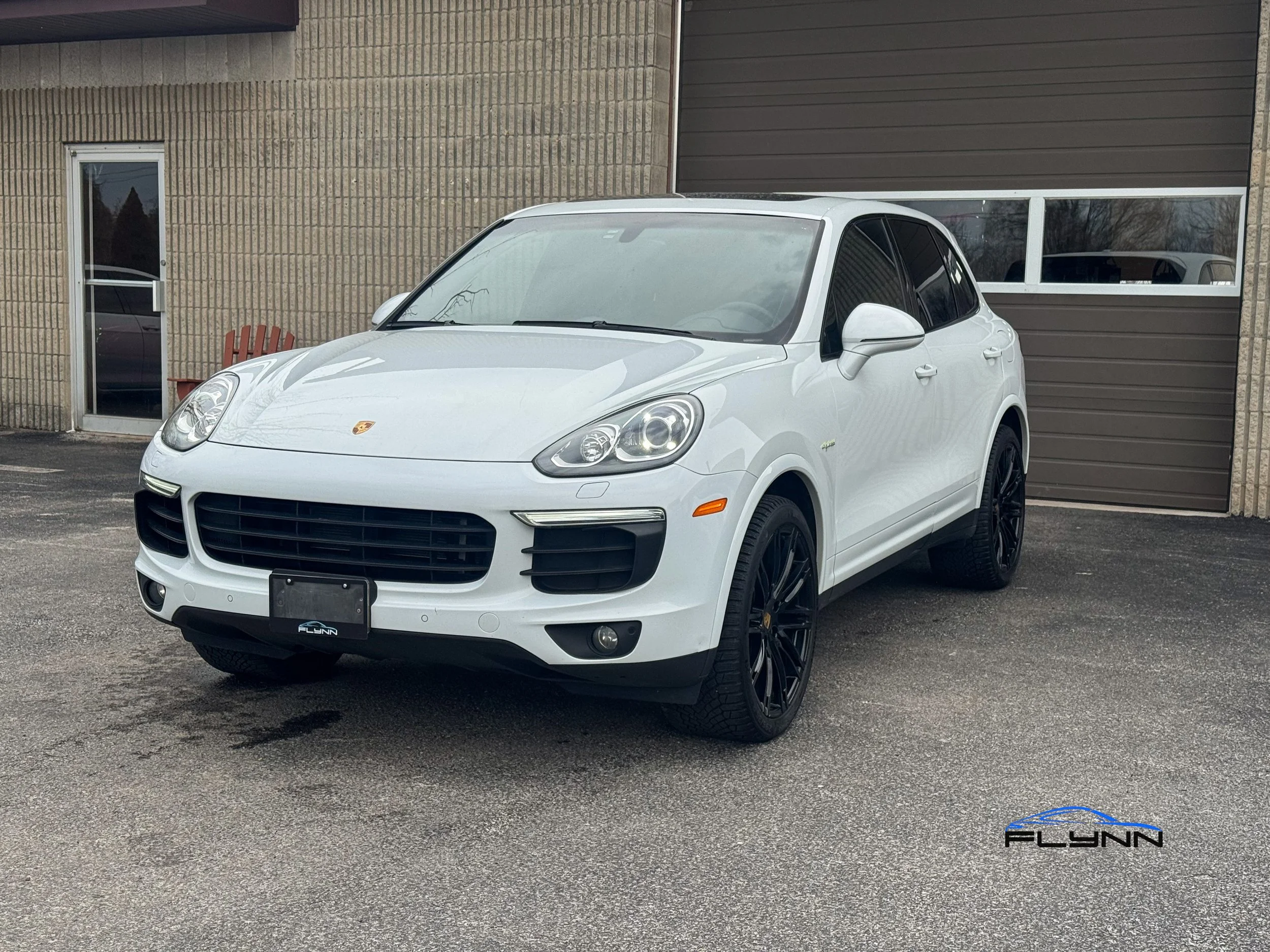 2017-porsche-cayenne-s-ehybrid-flynn-automotive-78.jpg