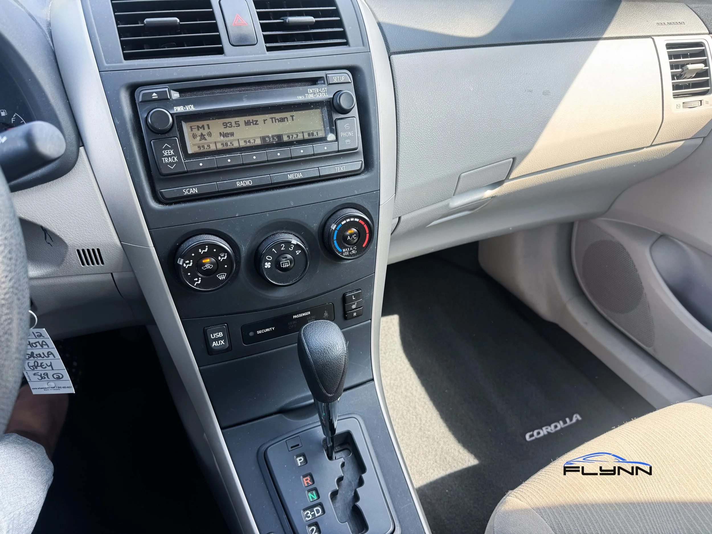 2012-TOYOTA-COROLLA-FLYNN-AUTOMOTIVE-04.jpg