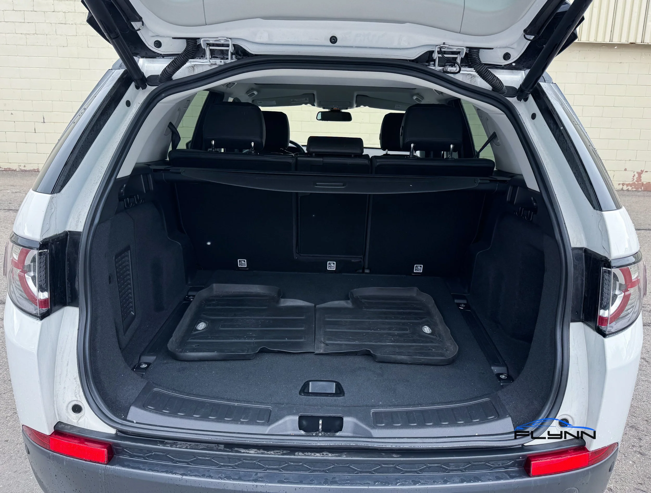 2017-LandRover-Discovery-SportFlynn-Automotive-13.jpg