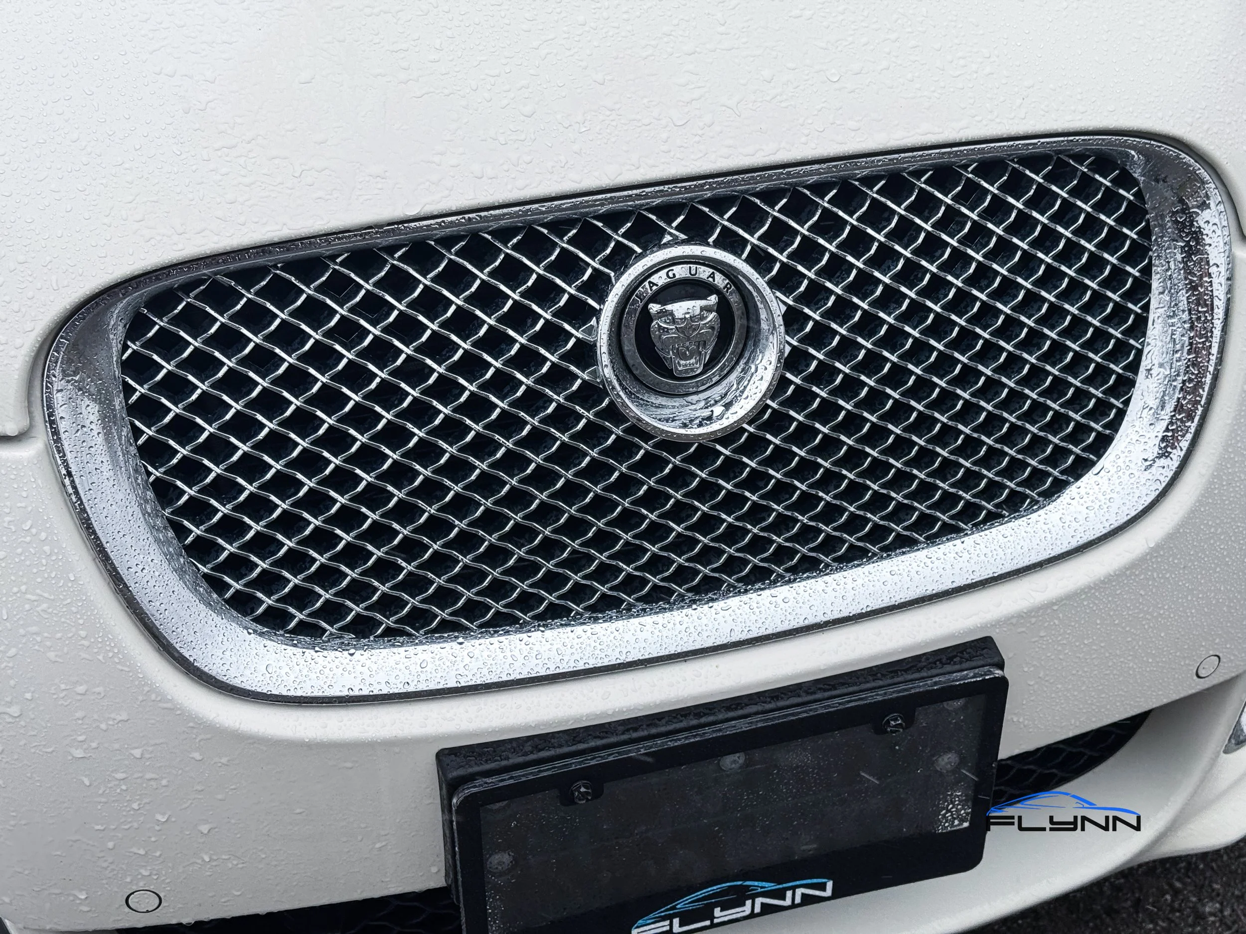 2010-Jaguar-XFR-Flynn-Automotive-29.jpg