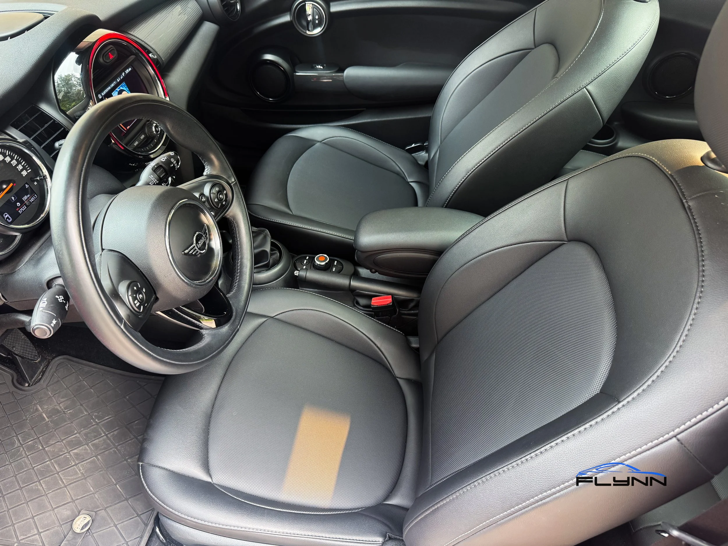2019-MINI-COOPER-flynn-automotive-13.jpg