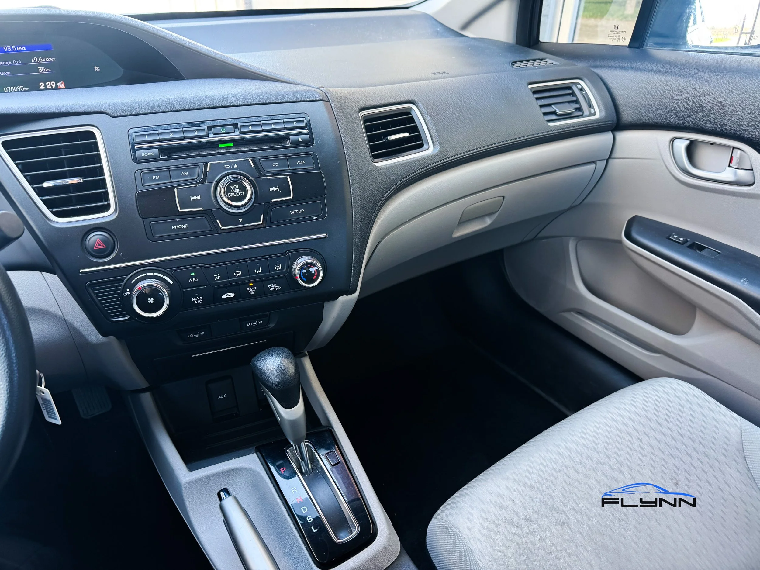 2015-HONDA-CIVIC-LX-flynn-automotive-02.jpg