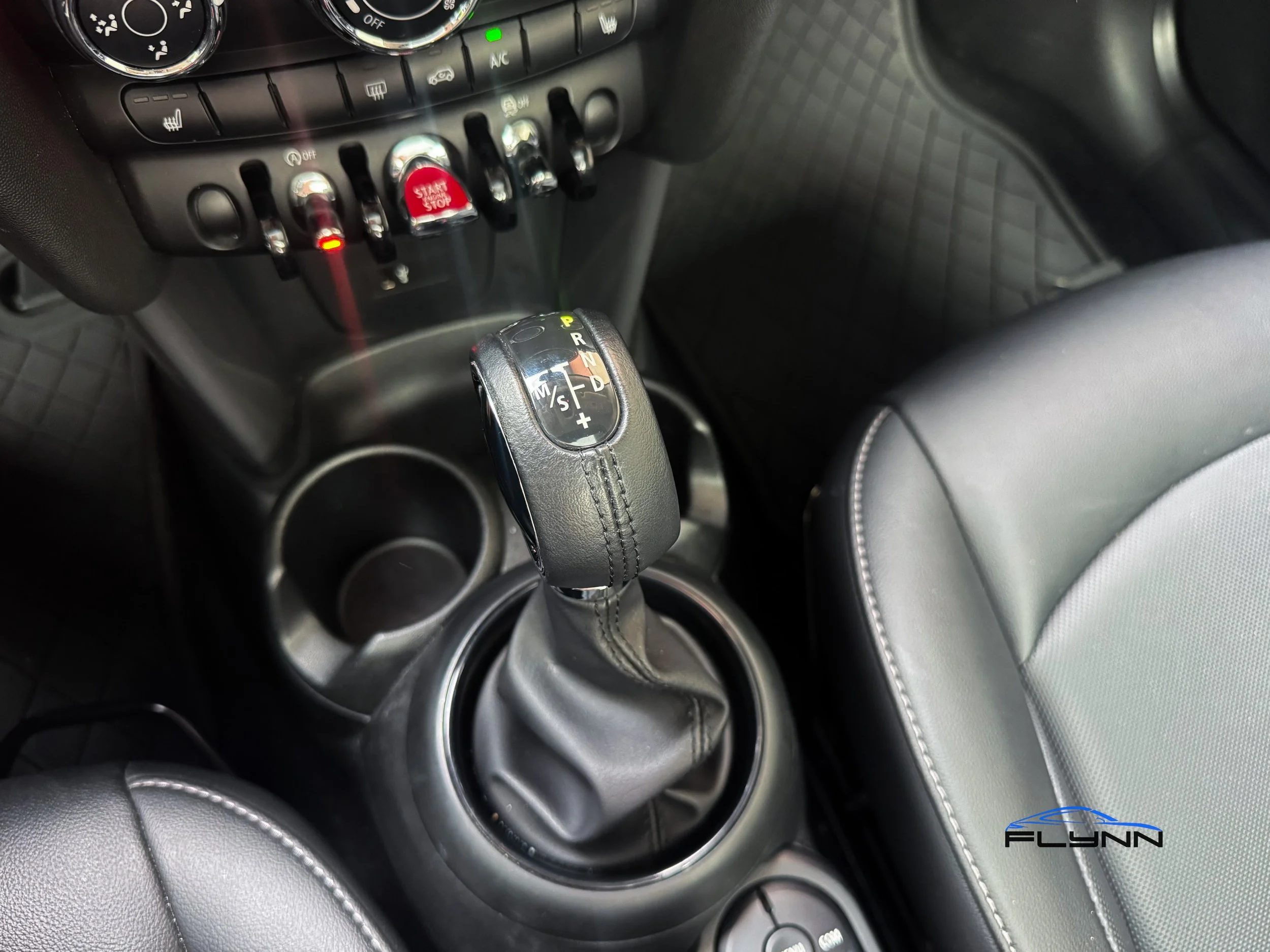 2019-MINI-COOPER-flynn-automotive-07.jpg