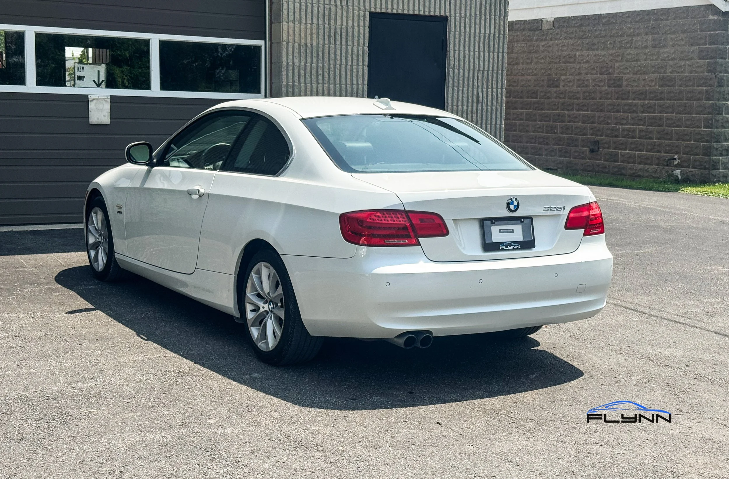 2013-BMW-328IXDRIVE-FLYNN-AUTOMOTIVE-26.jpg