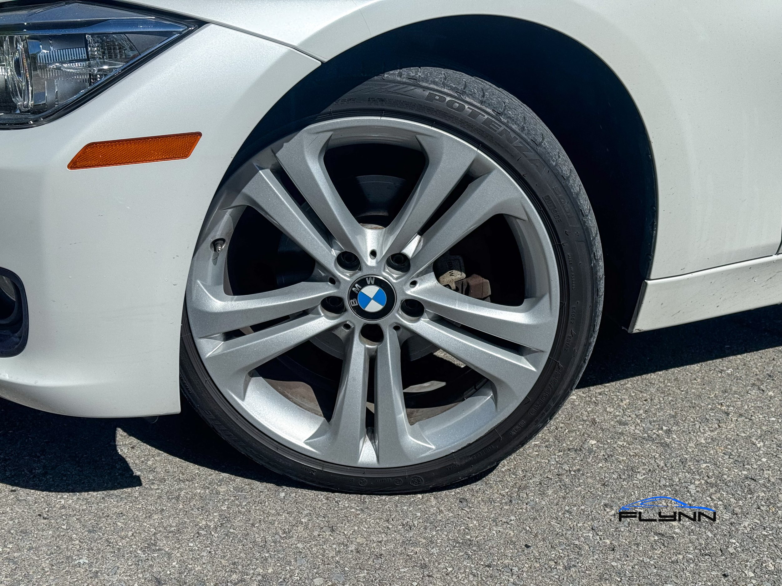 2014-BMW-328IXDRIVE-FLYNN-AUTOMOTIVE-36.jpg