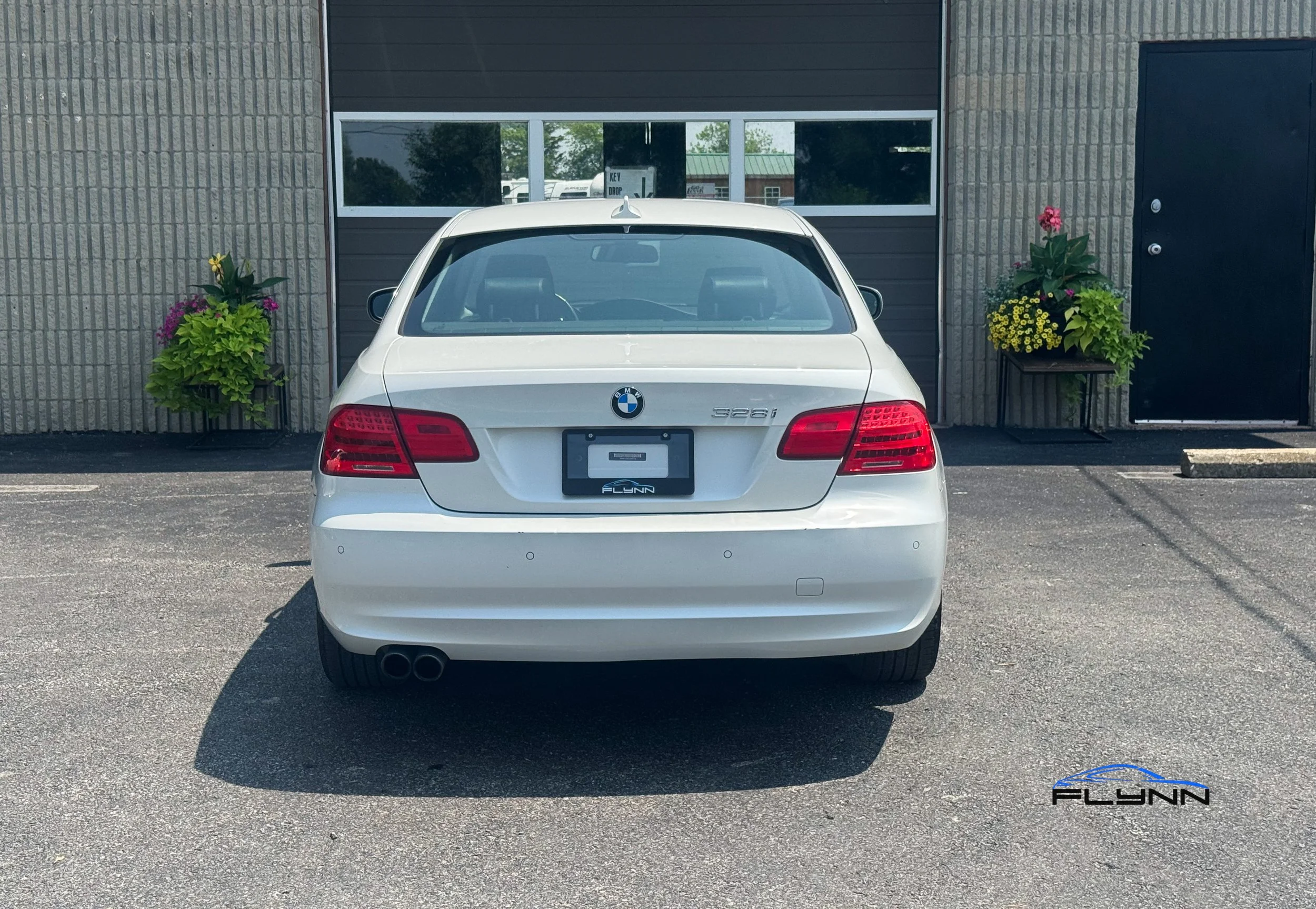 2013-BMW-328IXDRIVE-FLYNN-AUTOMOTIVE-24.jpg