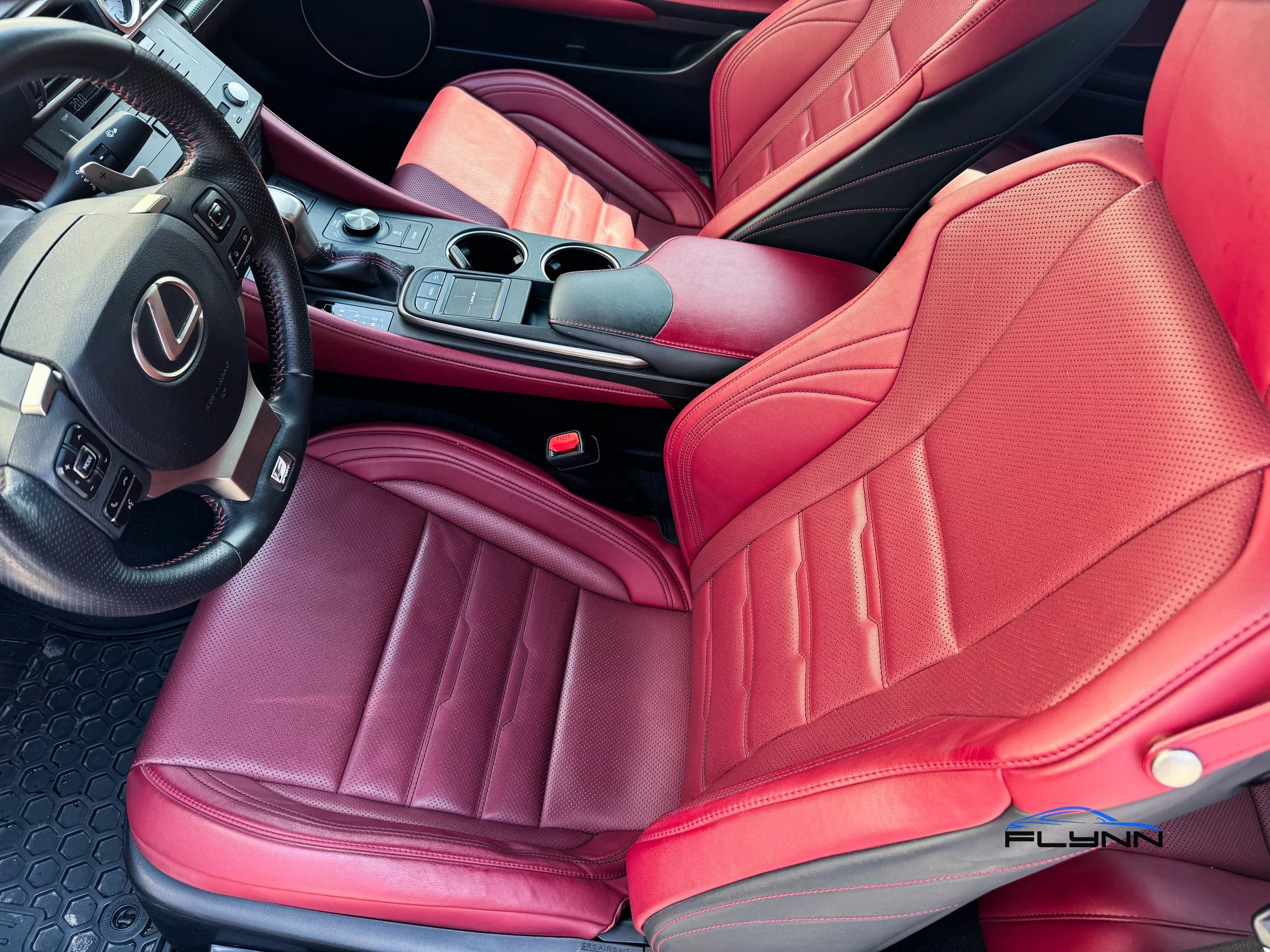 2015-Lexus-RC350-Flynn-Automotive-18.jpg
