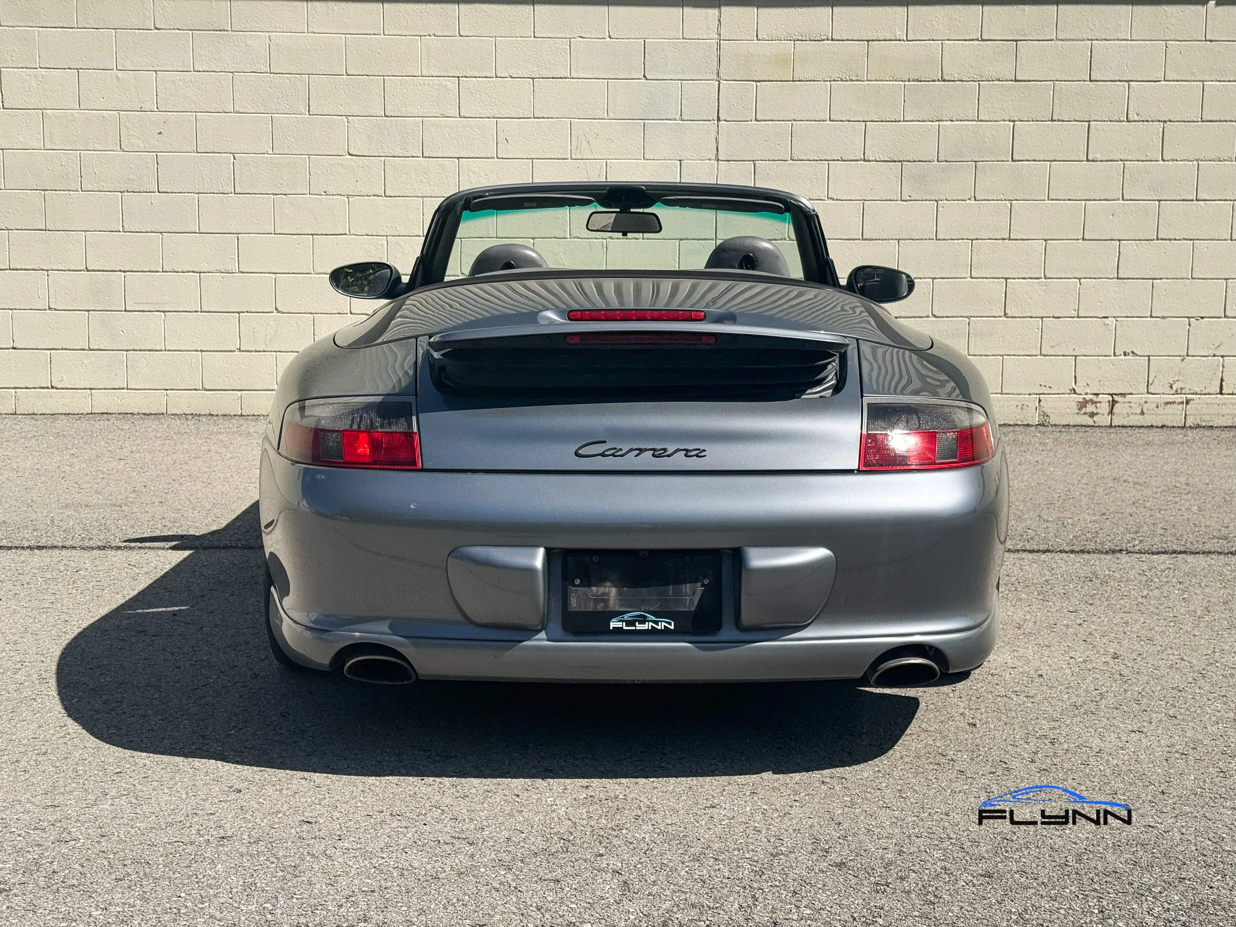2004-PORSCHE-911-CONVERTIBLE-FLYNN-AUTOMOTIVE-23.jpg