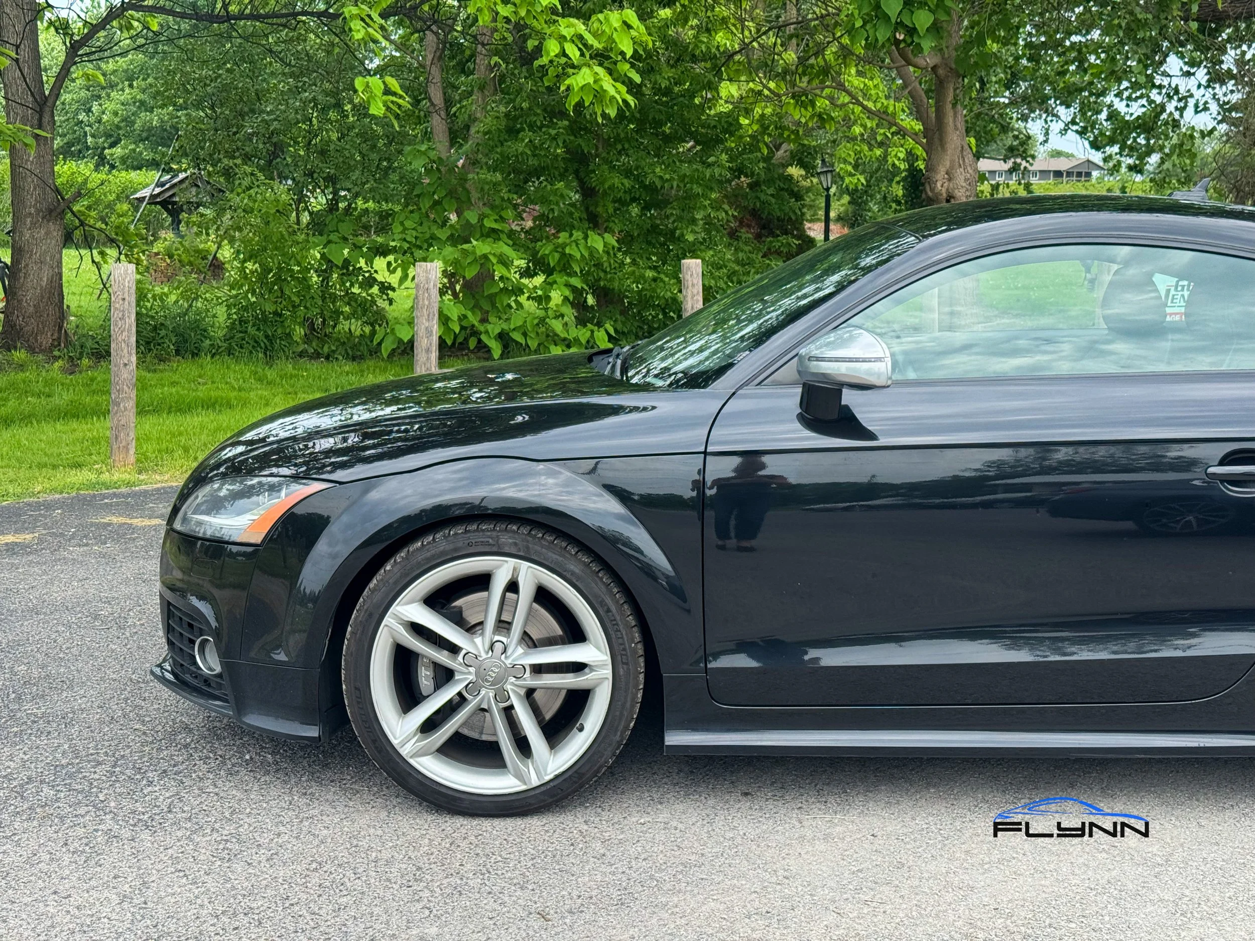 2009-Audi-TTS--flynn-automotive-21.jpg