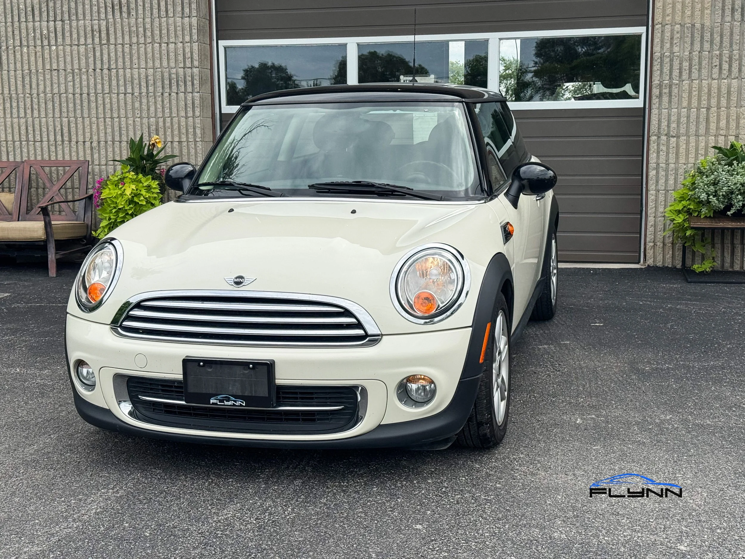 2011-MINI-COOPER-FLYNN-AUTOMOTIVE-25.jpg