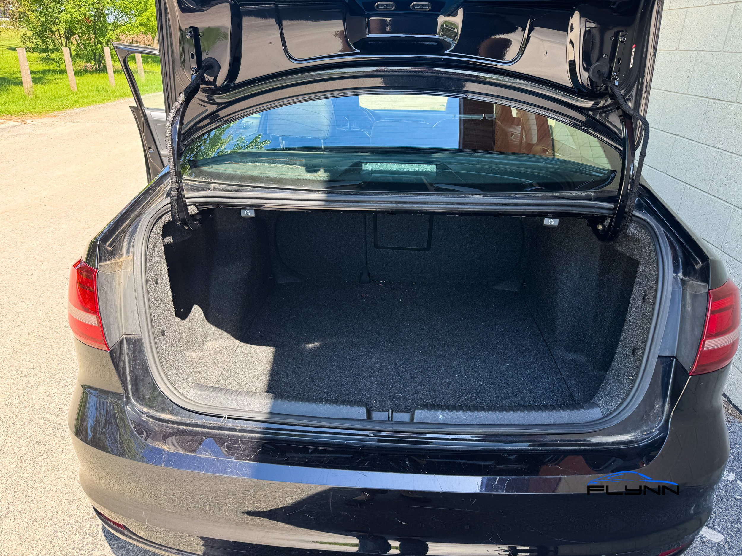 2017-Volkswagen-Jetta-flynn-automotive-12.jpg