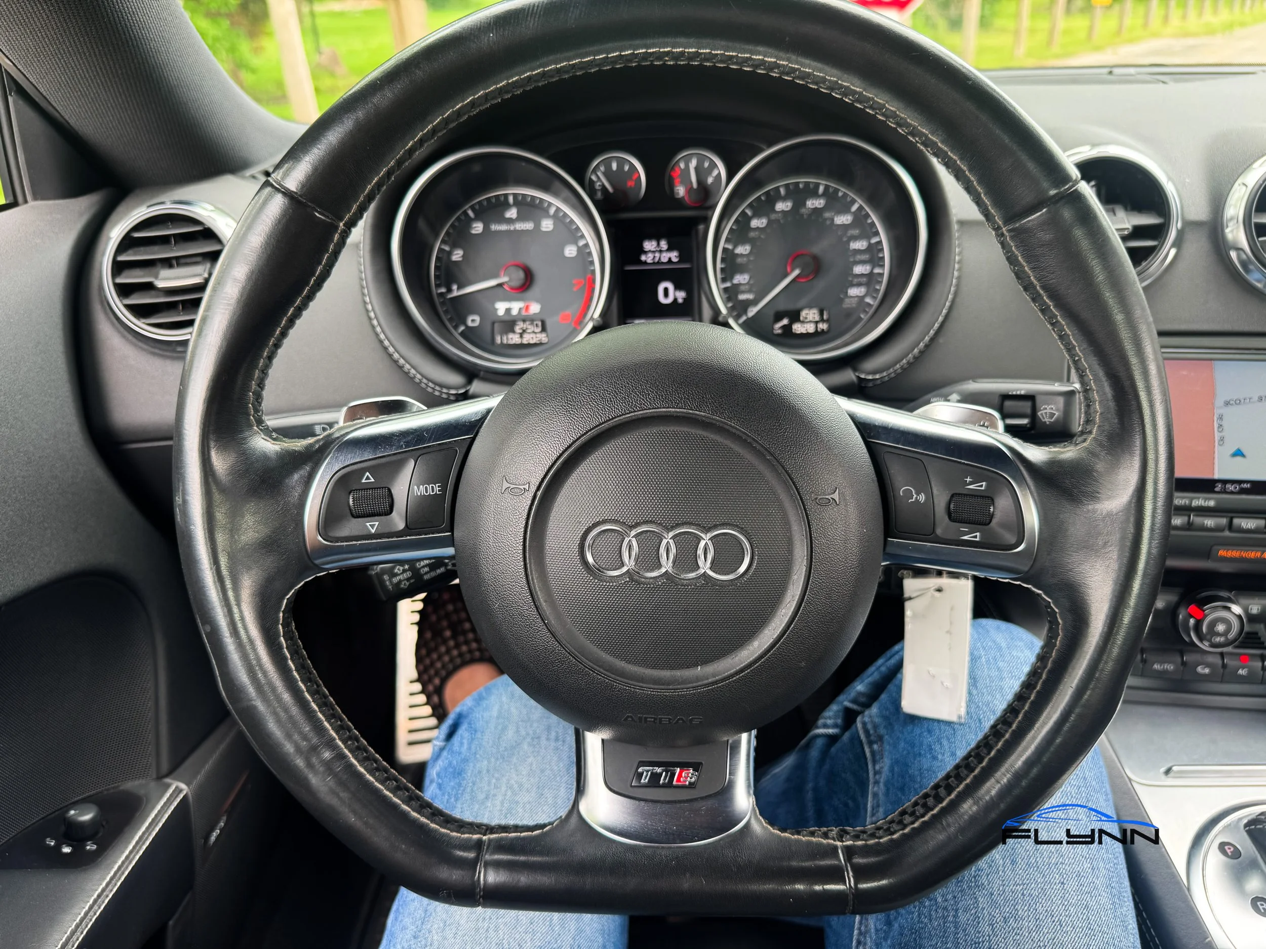 2009-Audi-TTS--flynn-automotive-02.jpg