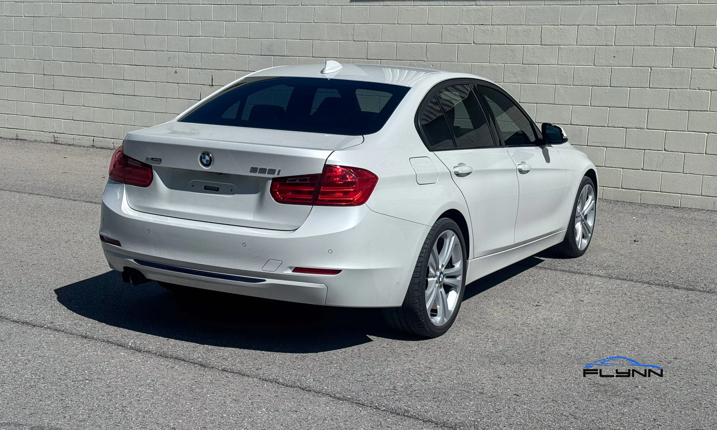2014-BMW-328IXDRIVE-FLYNN-AUTOMOTIVE-22.jpg