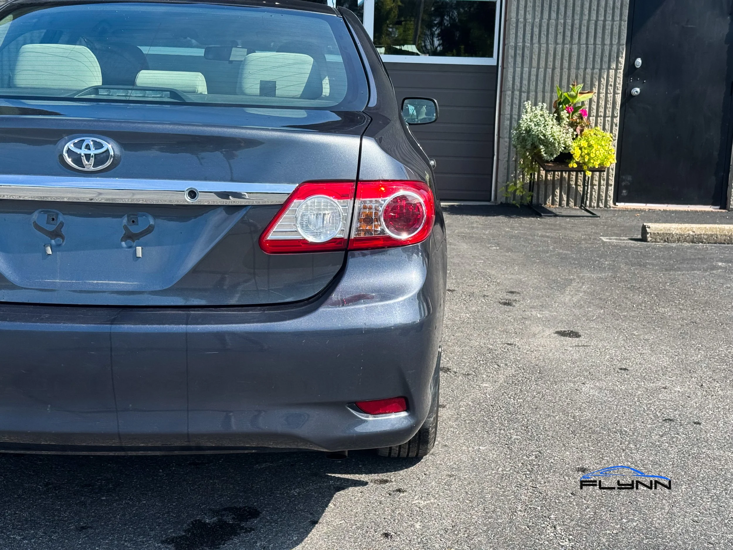 2012-TOYOTA-COROLLA-FLYNN-AUTOMOTIVE-08.jpg